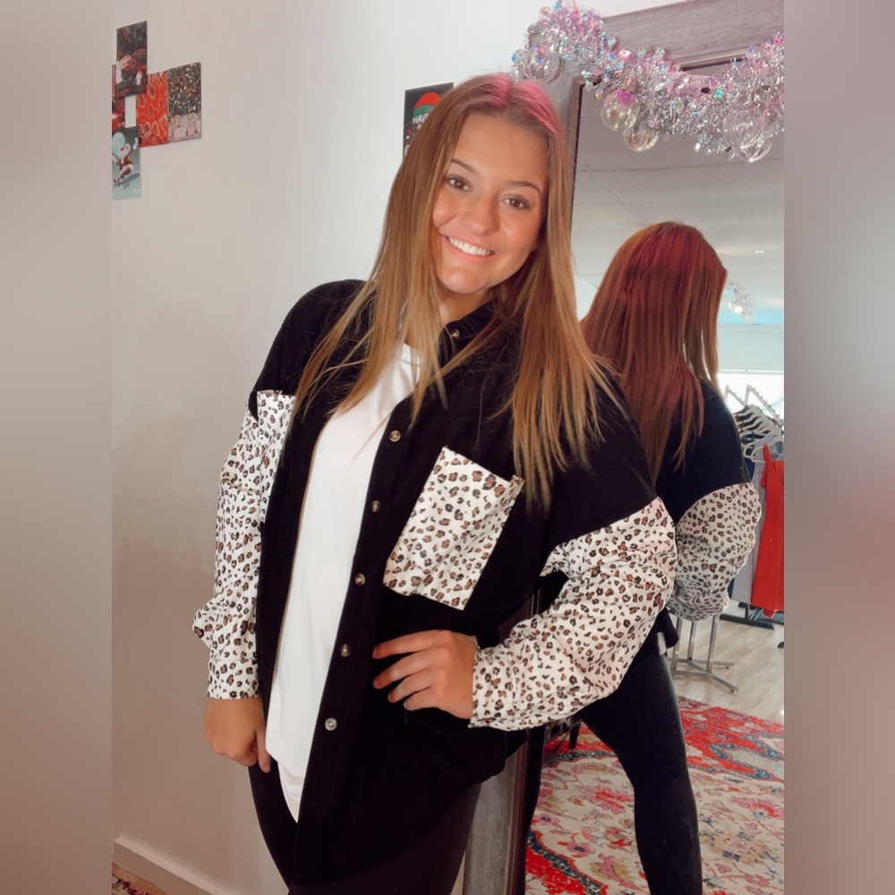 CHEETAH PRINT BUTTON UP